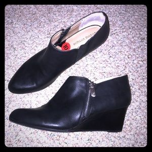 Black booties - worn 1x. Smoke free home